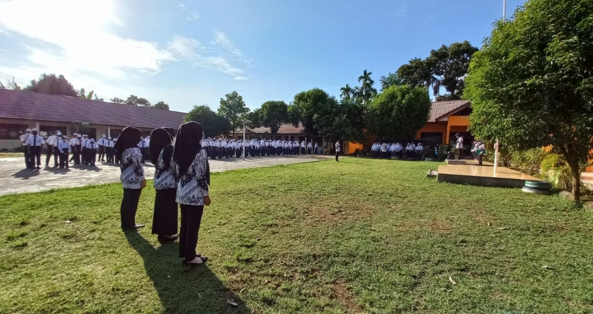 Upacara Peringatan Hari Guru Nasional 2021 SMPN 7 Muara Enim